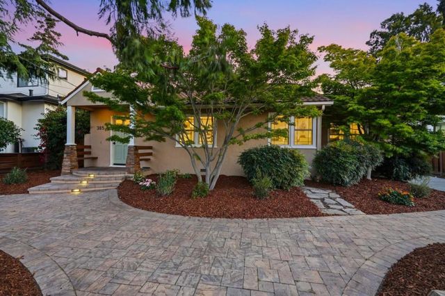 385 Carmelita Drive, Mountain View, CA 94040