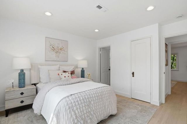 385 Carmelita Drive, Mountain View, CA 94040
