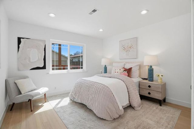 385 Carmelita Drive, Mountain View, CA 94040