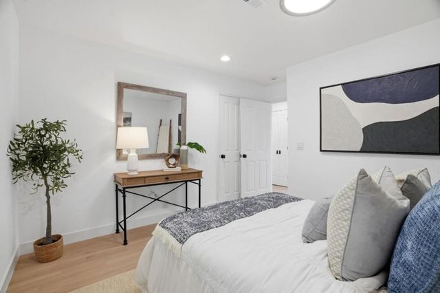 385 Carmelita Drive, Mountain View, CA 94040