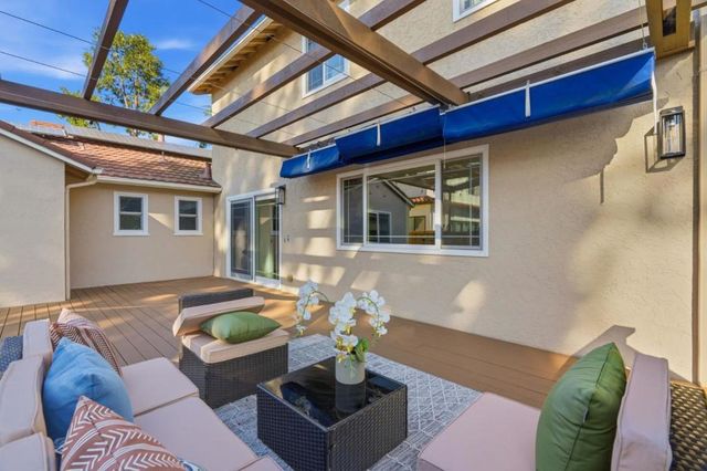 385 Carmelita Drive, Mountain View, CA 94040
