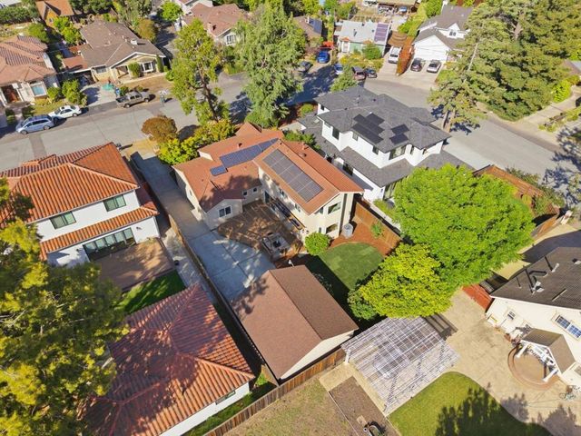 385 Carmelita Drive, Mountain View, CA 94040