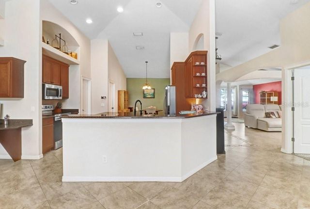 6803 CROMWELL GARDEN DRIVE, Apollo Beach, FL 33572