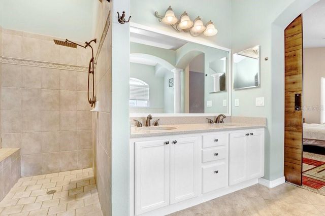 6803 CROMWELL GARDEN DRIVE, Apollo Beach, FL 33572