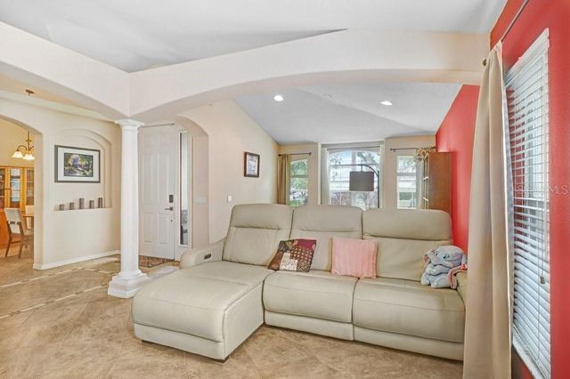 6803 CROMWELL GARDEN DRIVE, Apollo Beach, FL 33572