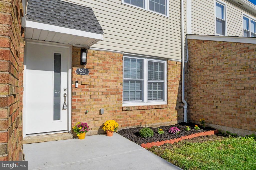 8211 BUIST AVE, PHILADELPHIA, PA 19153 — photo 3