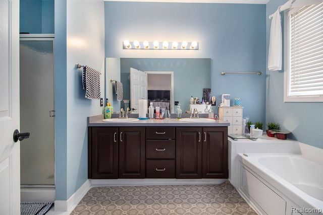 50197 Monroe Street 83, Canton, MI 48188
