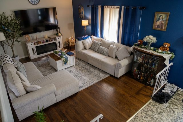 9406 N Oak Avenue, Des Plaines, IL 60016