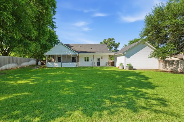 300 Mockingbird Lane, Springtown, TX 76082