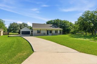 300 Mockingbird Lane, Springtown, TX 76082