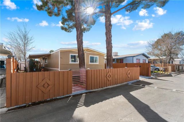 3300 W 15th West 153, Rosamond, CA 93560