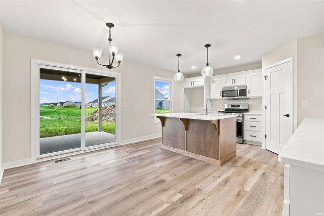 12865 Towcester Court, Fort Wayne, IN 46818
