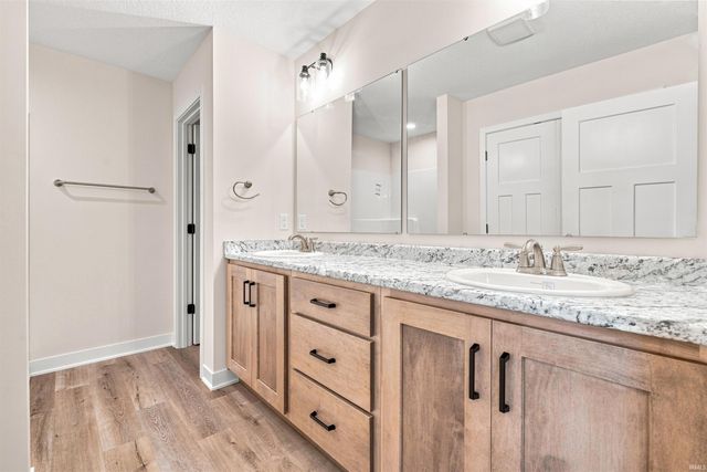 12865 Towcester Court, Fort Wayne, IN 46818