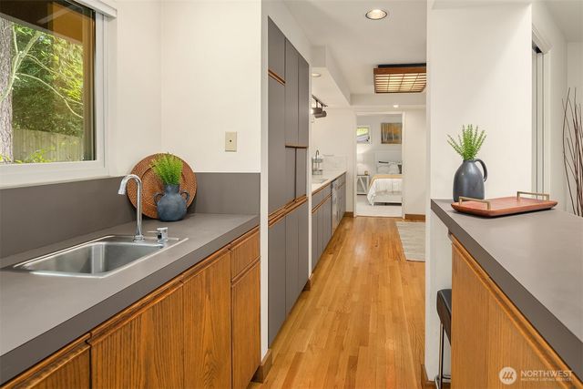 4255 135th Place SE, Bellevue, WA 98006