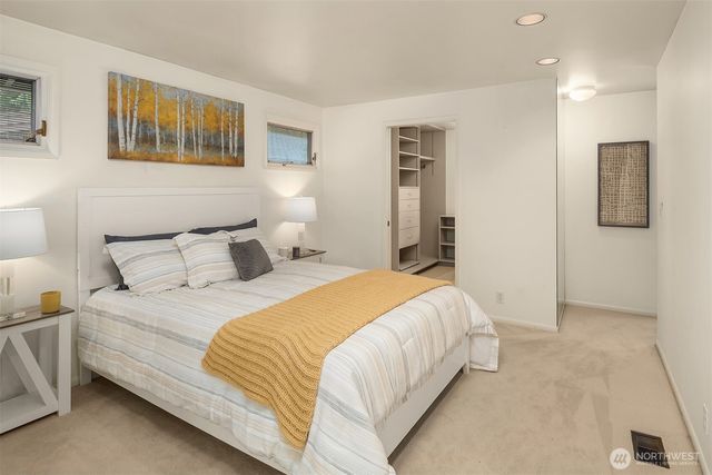 4255 135th Place SE, Bellevue, WA 98006