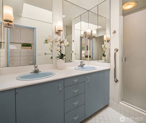 4255 135th Place SE, Bellevue, WA 98006