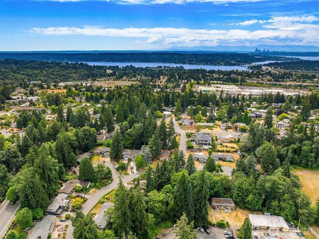 4255 135th Place SE, Bellevue, WA 98006