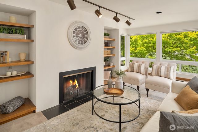 4255 135th Place SE, Bellevue, WA 98006