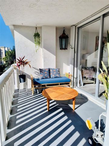 3570 S Ocean Blvd 506, South Palm Beach, FL 33480