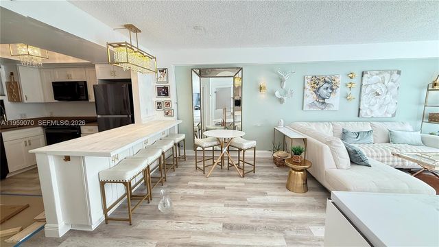 3570 S Ocean Blvd 506, South Palm Beach, FL 33480