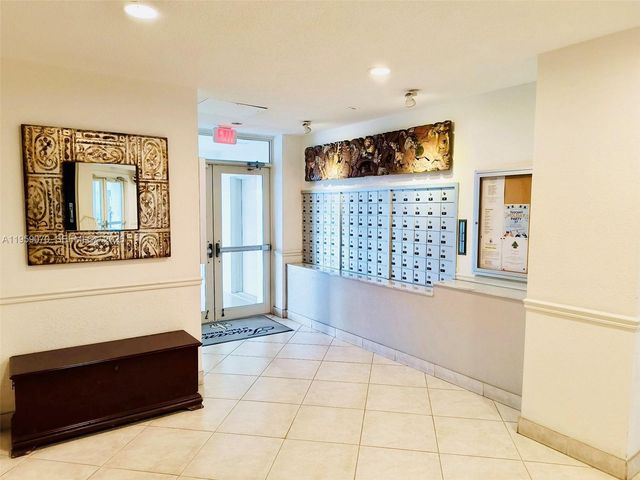 3570 S Ocean Blvd 506, South Palm Beach, FL 33480