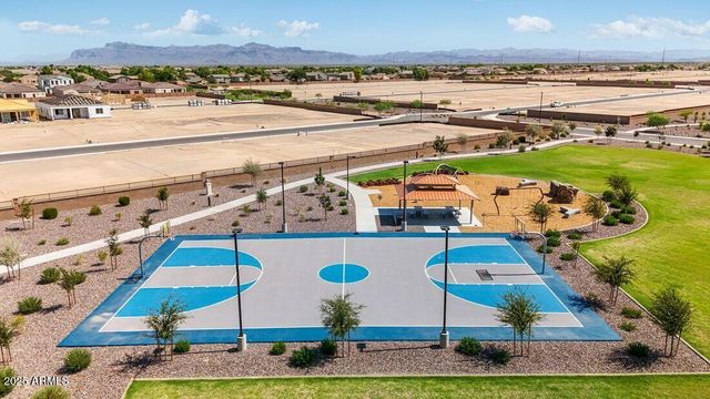 37701 N PRICKLEY PEAR Street, San Tan Valley, AZ 85140