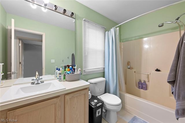 9864 Burton Drive, Twinsburg, OH 44087