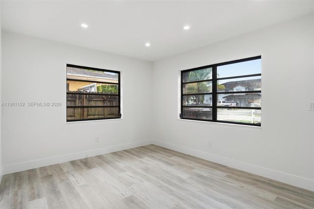 1281 W 42nd St 1, Hialeah, FL 33012