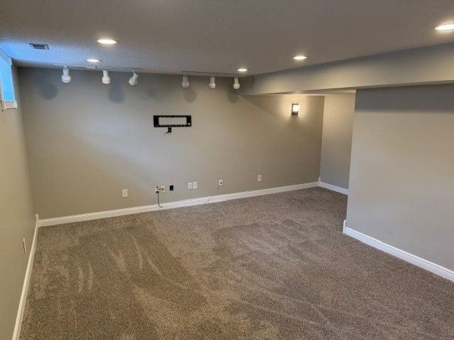 5458 Westwood Drive, West Des Moines, IA 50266