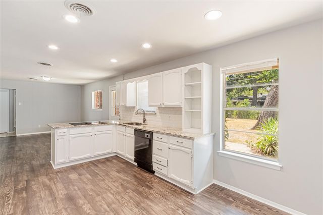 1021 Patricia Street, Irving, TX 75060