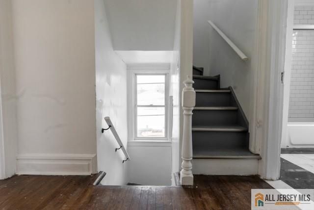 410 Chadwick Avenue, Newark, NJ 07112