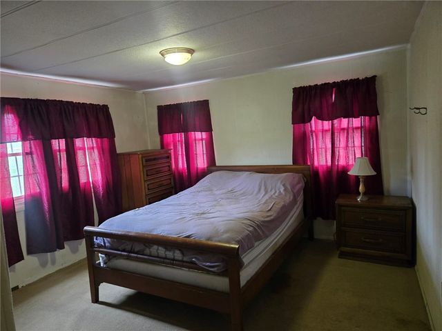 465 Isle Rd, Franklin Twp, PA 16001