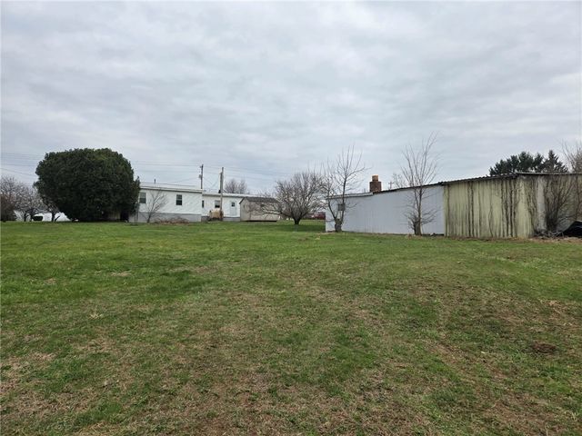 465 Isle Rd, Franklin Twp, PA 16001