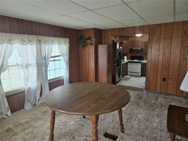 465 Isle Rd, Franklin Twp, PA 16001