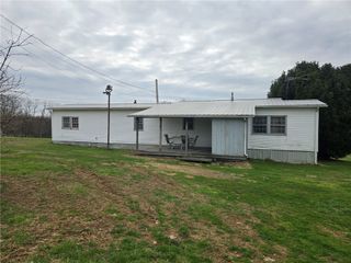 465 Isle Rd, Franklin Twp, PA 16001