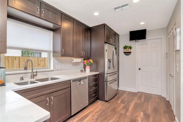 6806 S GABRIELLE STREET, Tampa, FL 33611