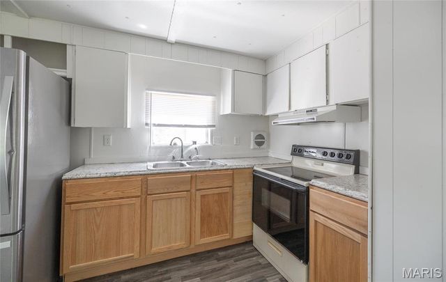 25190 McDonald Drive, Lebanon, MO 65536