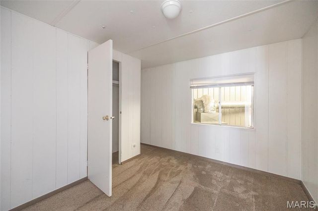 25190 McDonald Drive, Lebanon, MO 65536