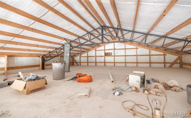 25190 McDonald Drive, Lebanon, MO 65536