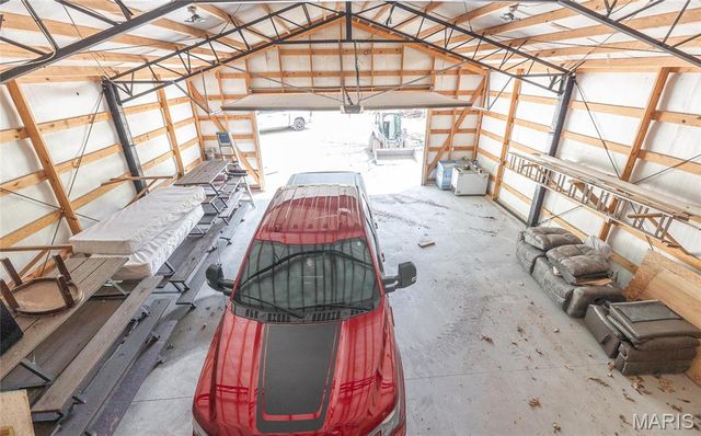 25190 McDonald Drive, Lebanon, MO 65536