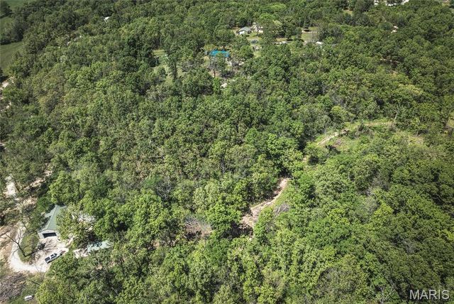 25190 McDonald Drive, Lebanon, MO 65536