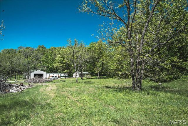 25190 McDonald Drive, Lebanon, MO 65536