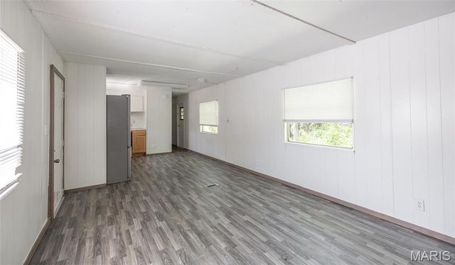 25190 McDonald Drive, Lebanon, MO 65536