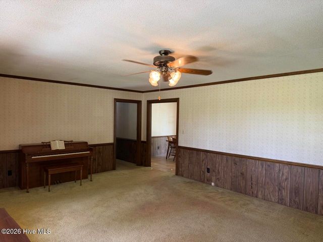 12445 U.S. 64, Williamston, NC 27892