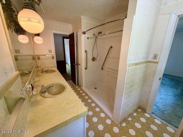 12445 U.S. 64, Williamston, NC 27892
