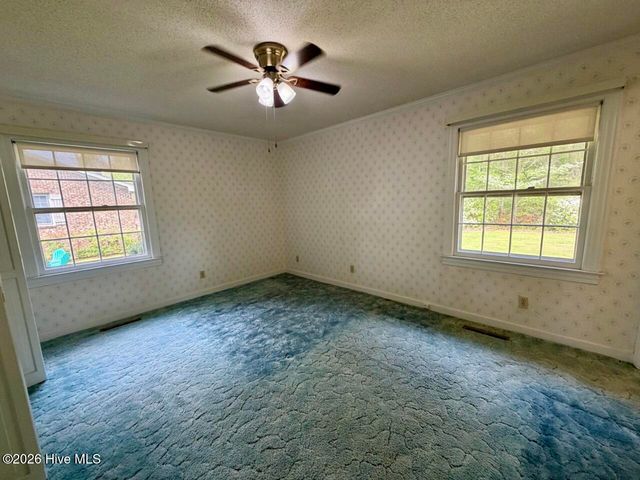 12445 U.S. 64, Williamston, NC 27892