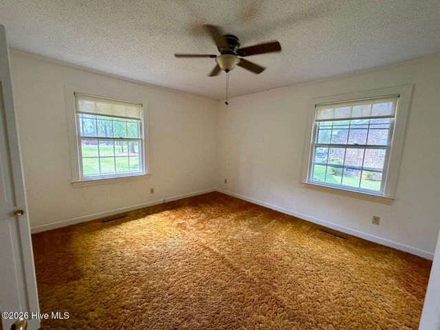 12445 U.S. 64, Williamston, NC 27892