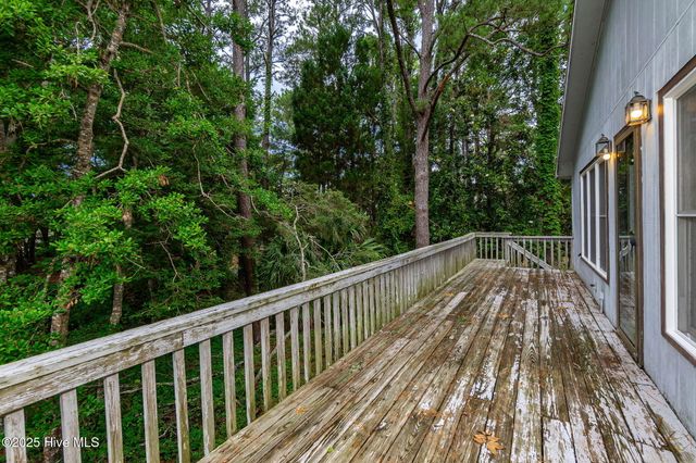 107 Cottonwood Court, Pine Knoll Shores, NC 28512