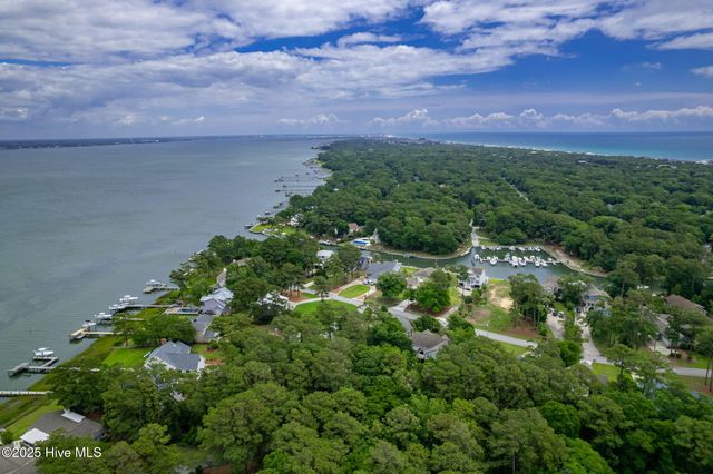 107 Cottonwood Court, Pine Knoll Shores, NC 28512