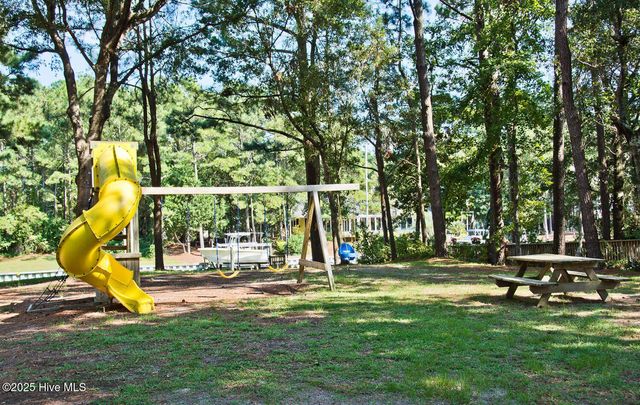 107 Cottonwood Court, Pine Knoll Shores, NC 28512